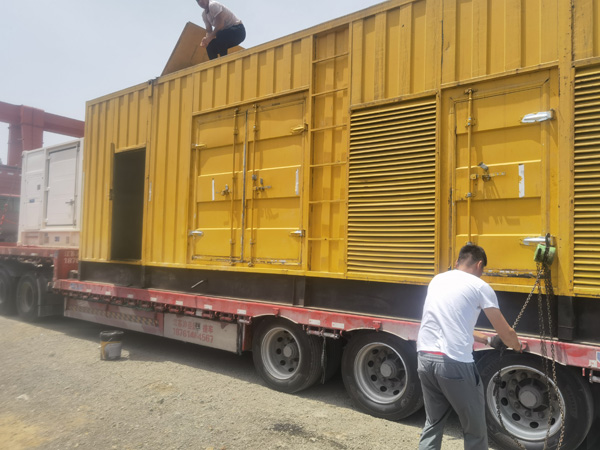 浮梁除了负载情况和发动机维护，还有哪些因素会影响 200kw 柴油发电机的油耗？
